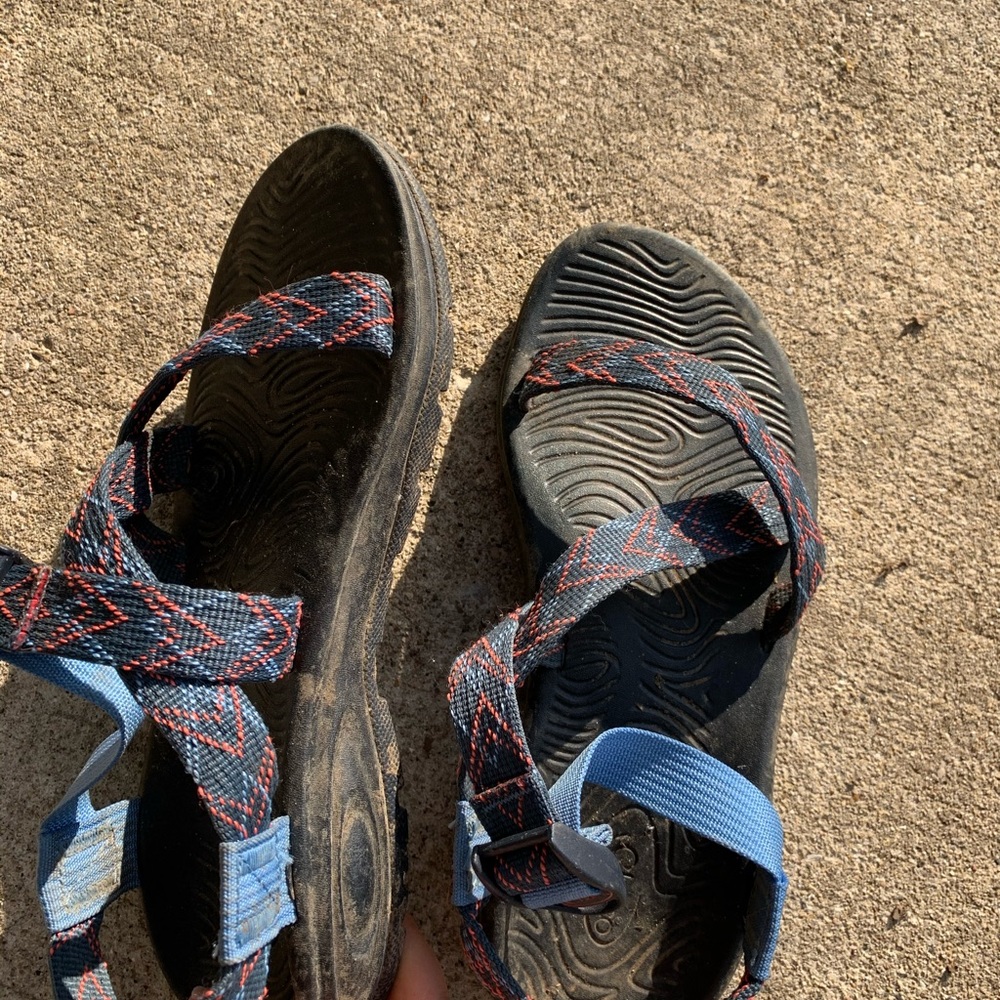 NAVY BLUE CHACOS GREAT CONDITION - size 7.5